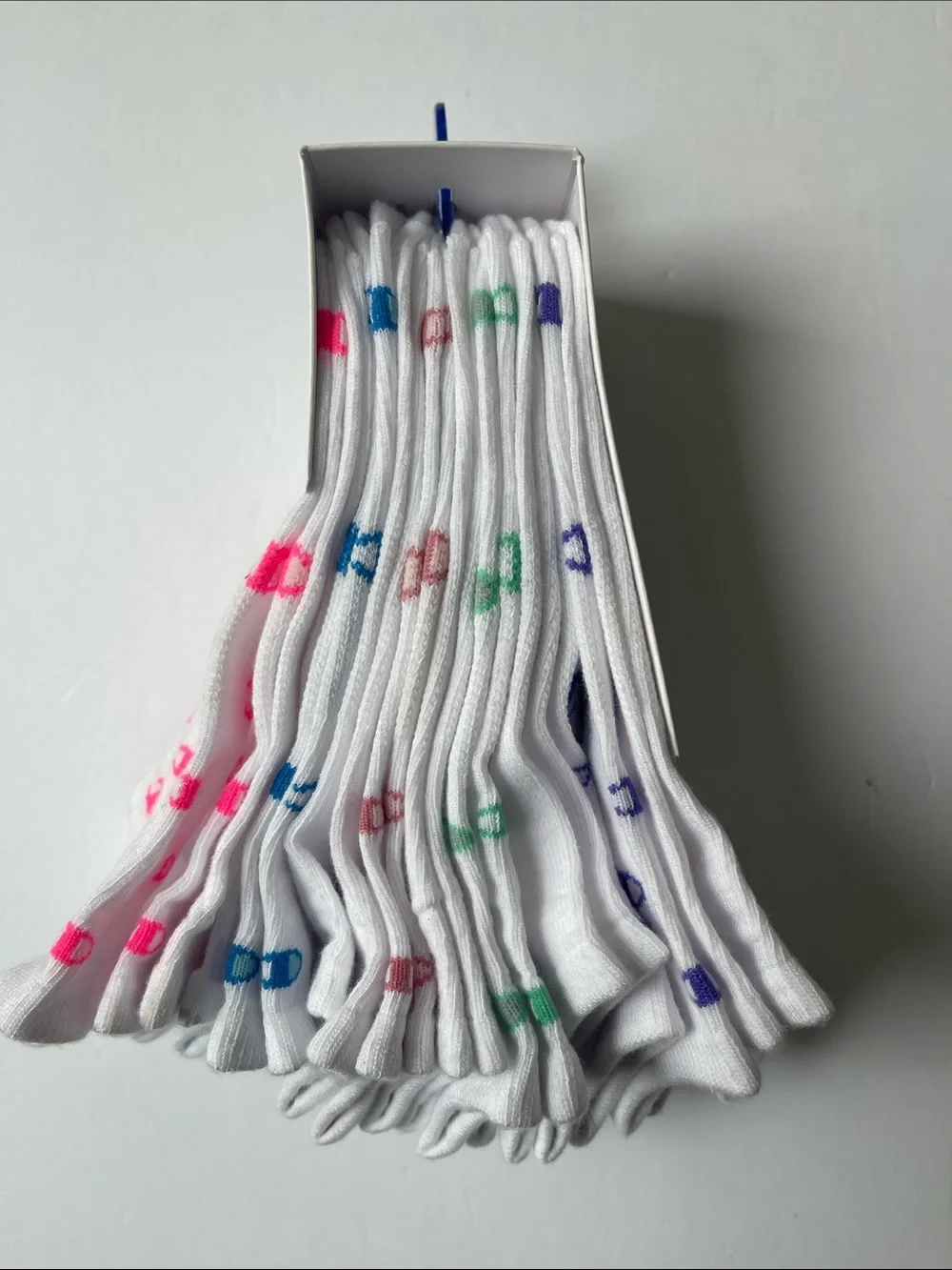 10 Pair Champion White/Multicolor Logo Lightweight‎ Low Cut Socks NWT